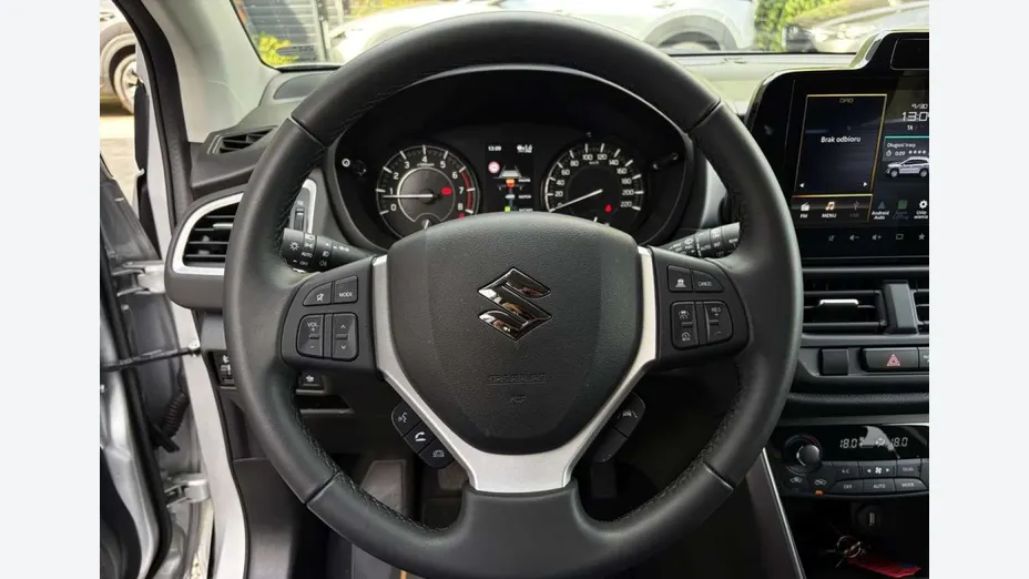SUZUKI SX4 -