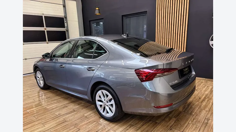 SKODA Octavia -