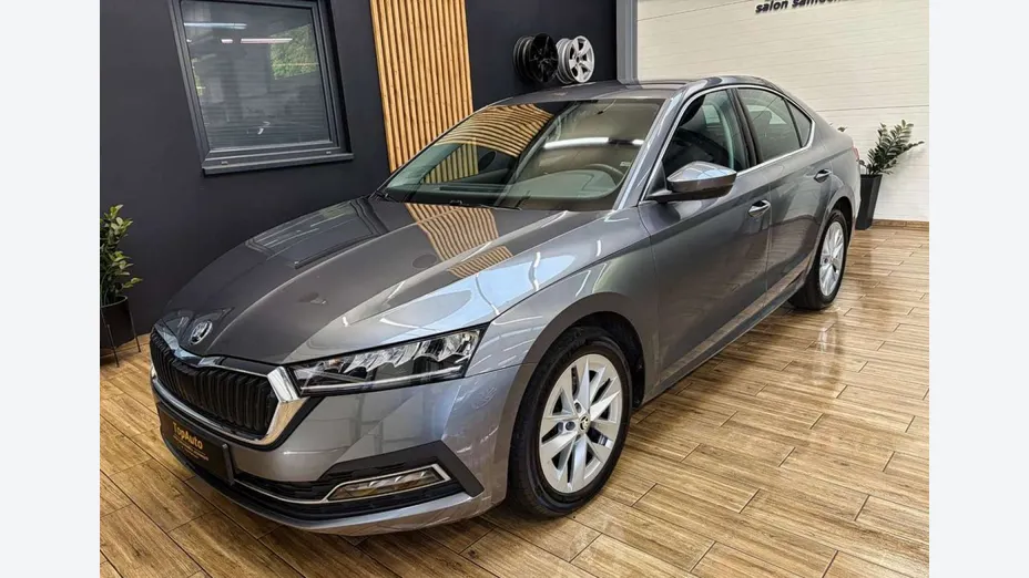 SKODA Octavia -