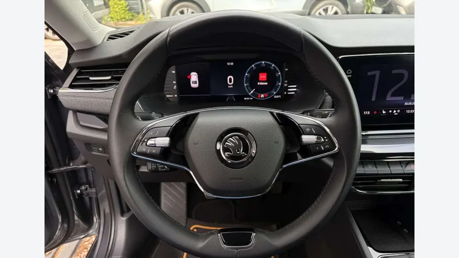 SKODA Octavia -