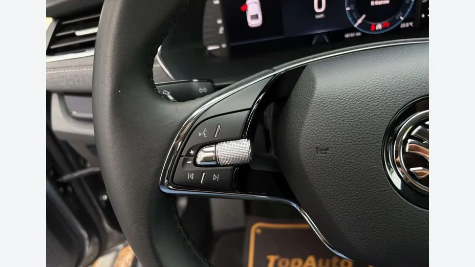 SKODA Octavia -