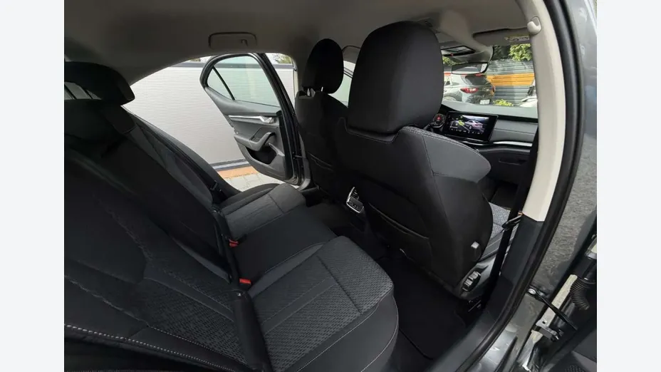 SKODA Octavia -