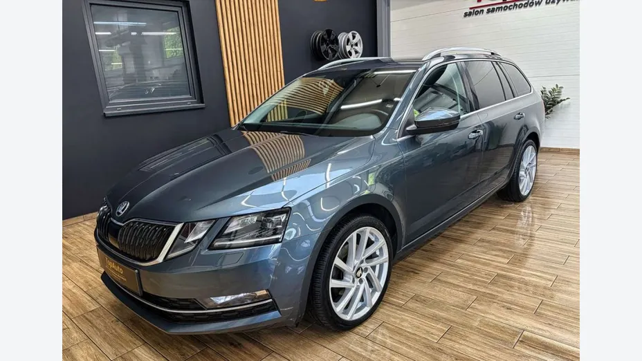 SKODA Octavia -