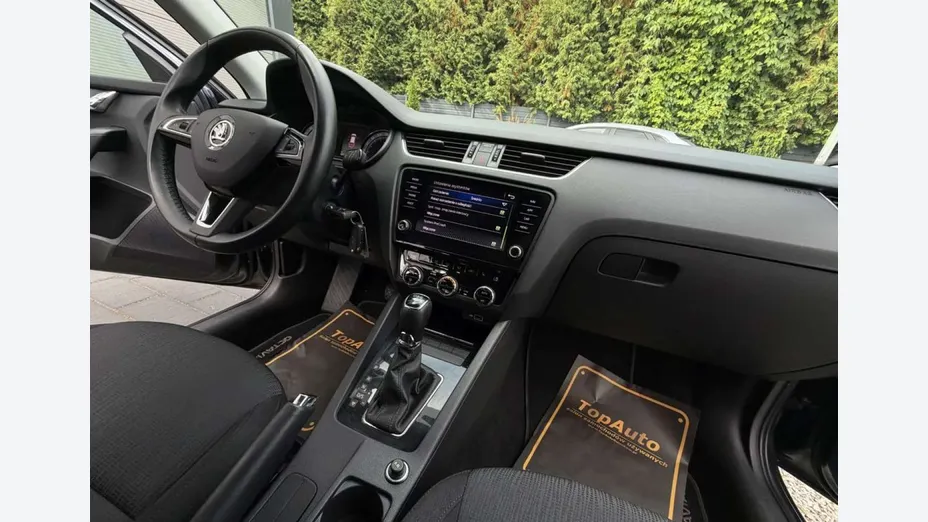 SKODA Octavia -