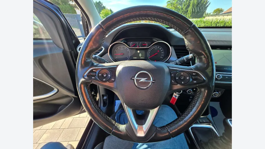 OPEL Crossland -
