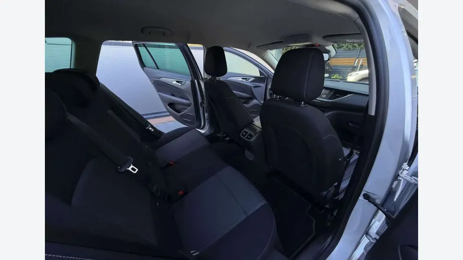 OPEL Insignia -