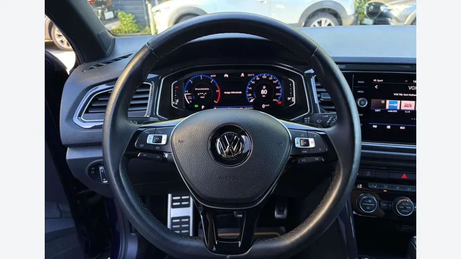 VOLKSWAGEN T-ROC -