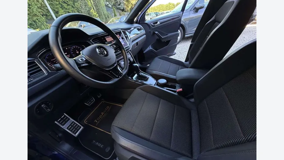 VOLKSWAGEN T-ROC -
