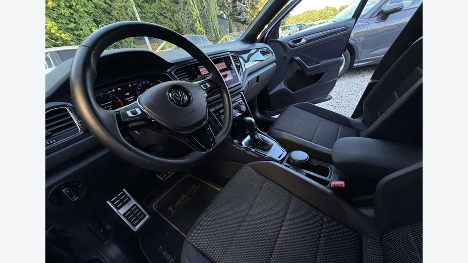 VOLKSWAGEN T-ROC -