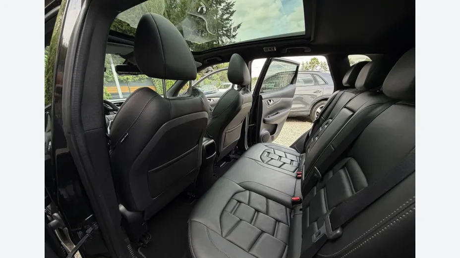 NISSAN Qashqai -