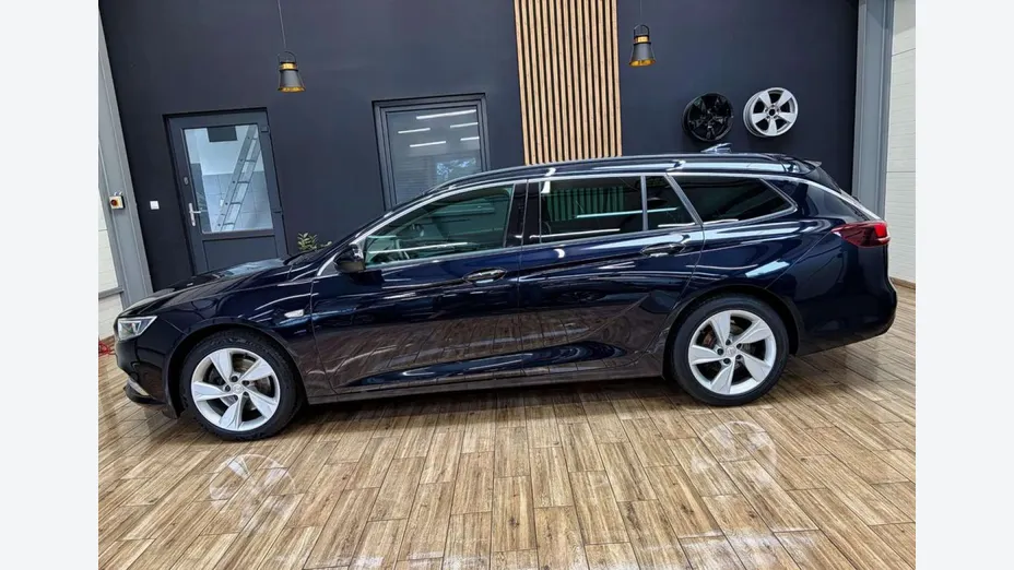 OPEL Insignia -