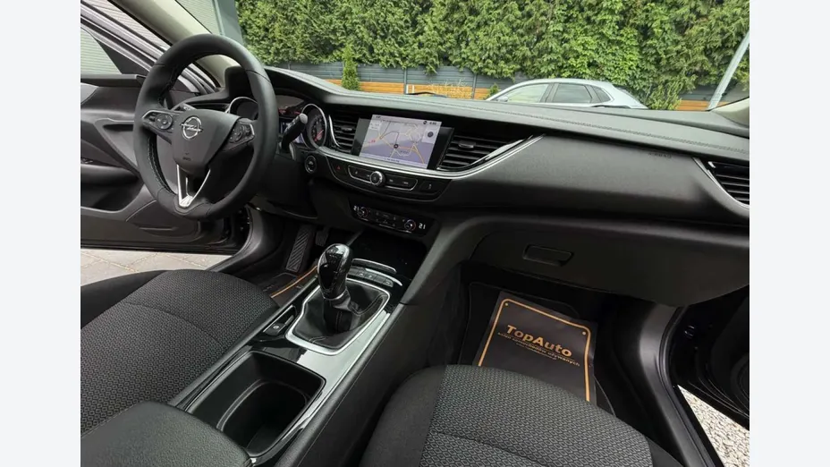 OPEL Insignia -