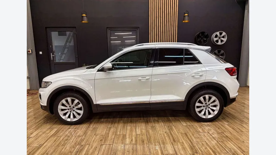 VOLKSWAGEN T-ROC -