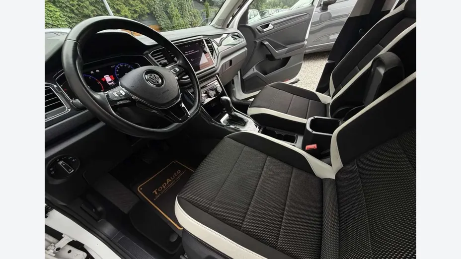 VOLKSWAGEN T-ROC -