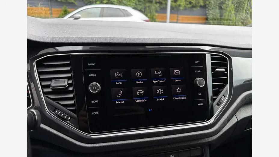VOLKSWAGEN T-ROC -