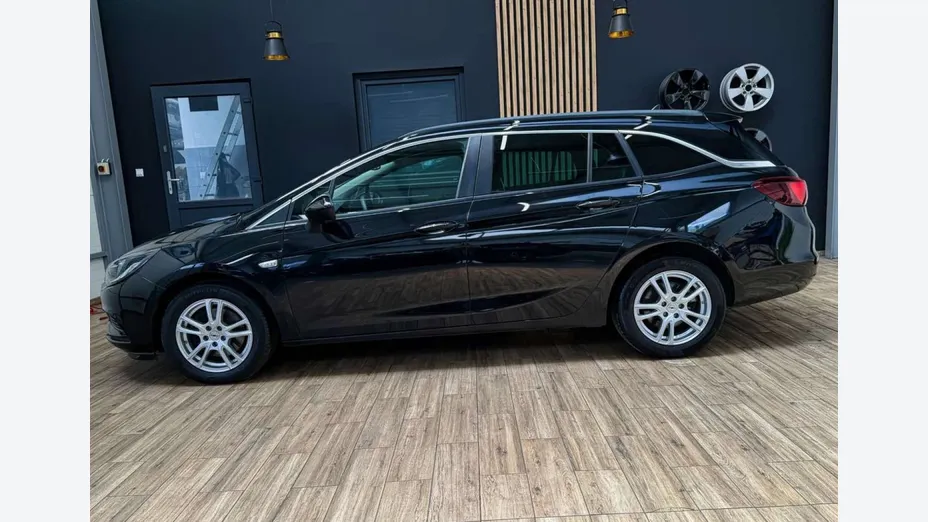 OPEL Astra -