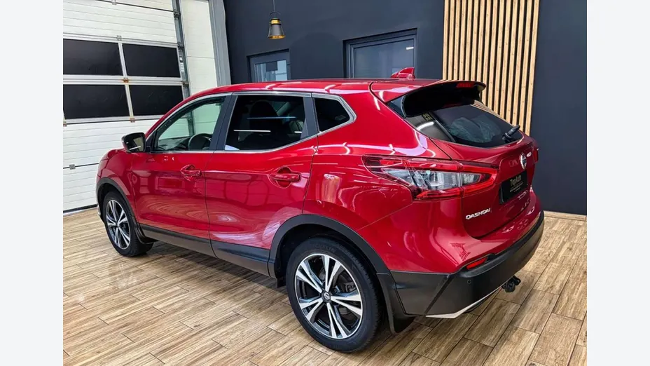 NISSAN Qashqai -