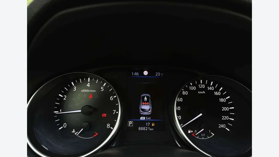 NISSAN Qashqai -