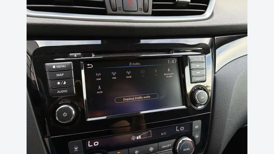 NISSAN Qashqai -