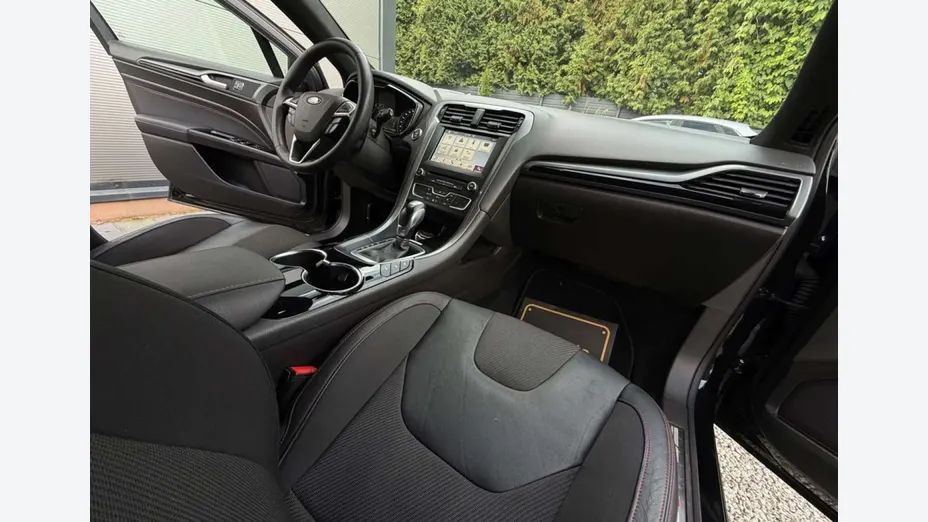FORD Mondeo -