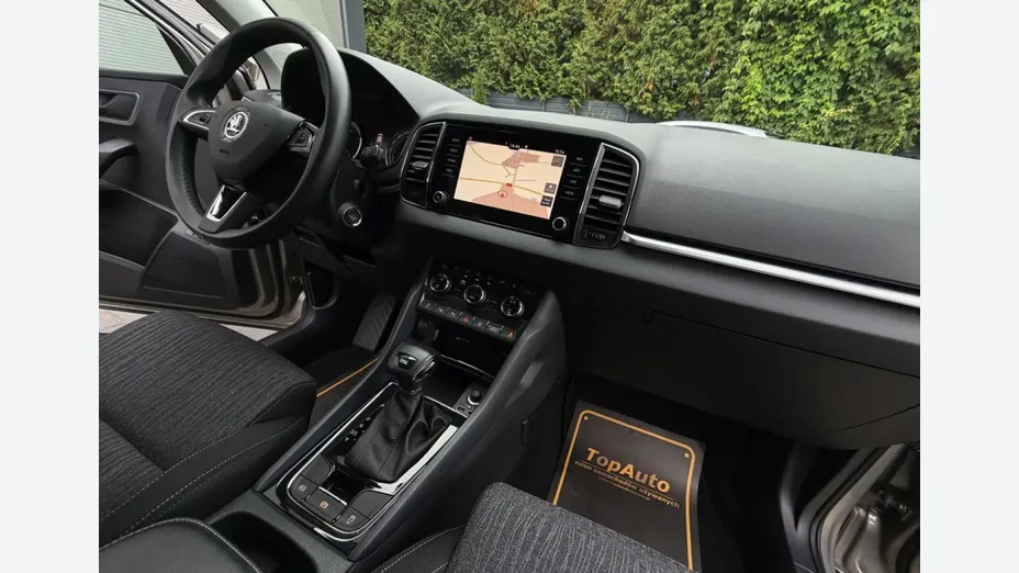 SKODA Karoq -