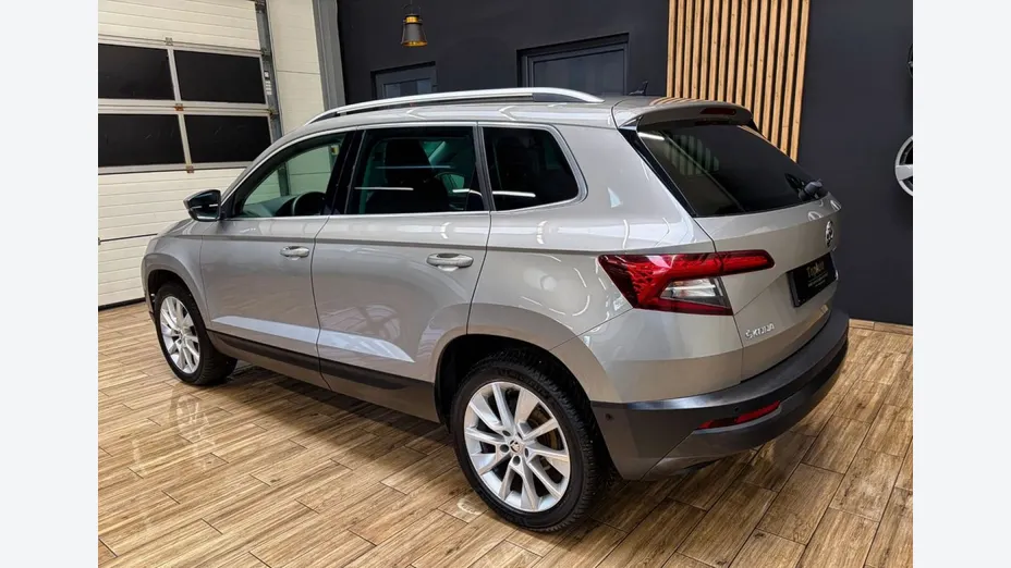 SKODA Karoq -