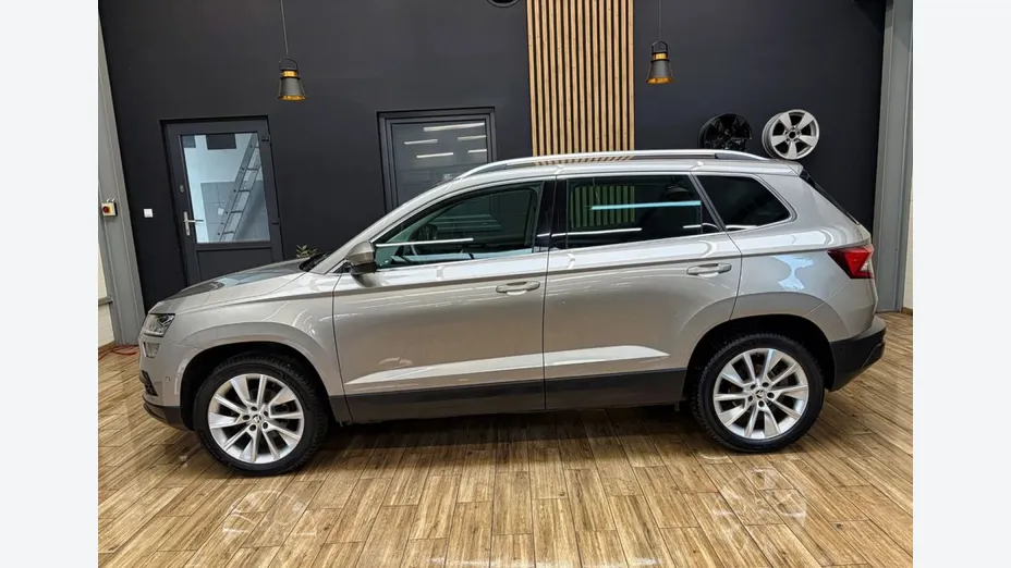 SKODA Karoq -