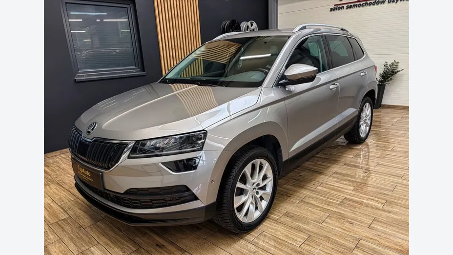 SKODA Karoq -