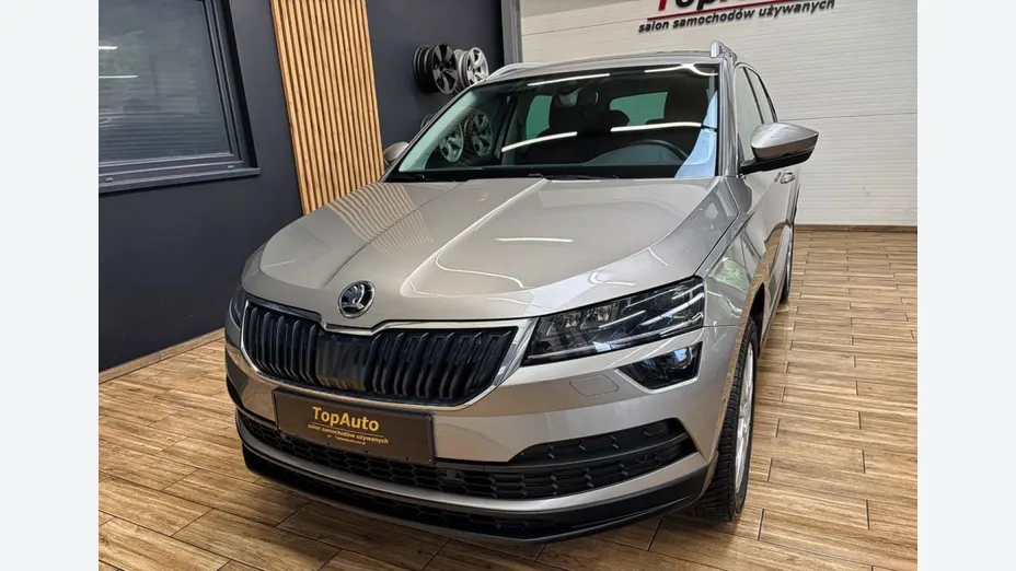 SKODA Karoq -