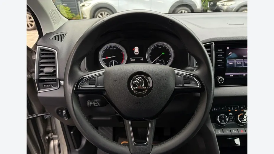 SKODA Karoq -