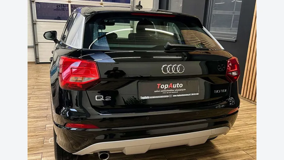 AUDI Q2 -