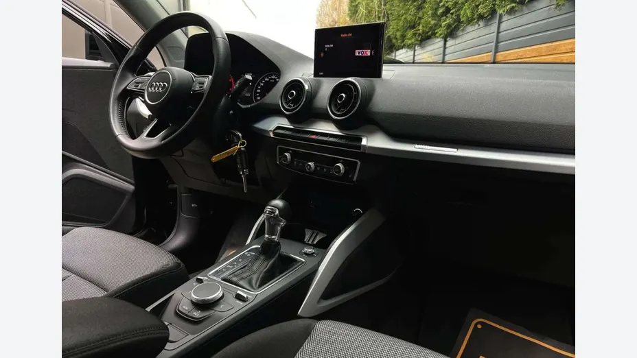 AUDI Q2 -