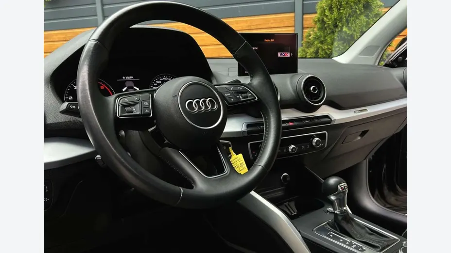 AUDI Q2 -