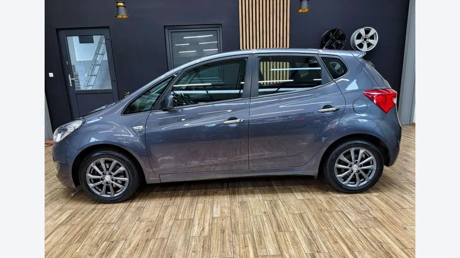 HYUNDAI ix20 -