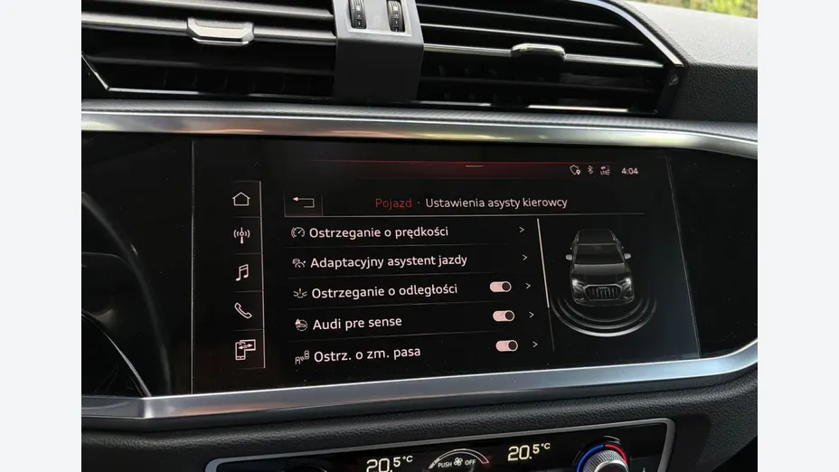 AUDI Q3 -
