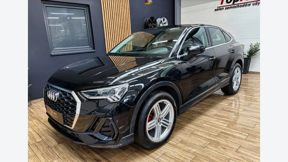 AUDI Q3 Sportback -