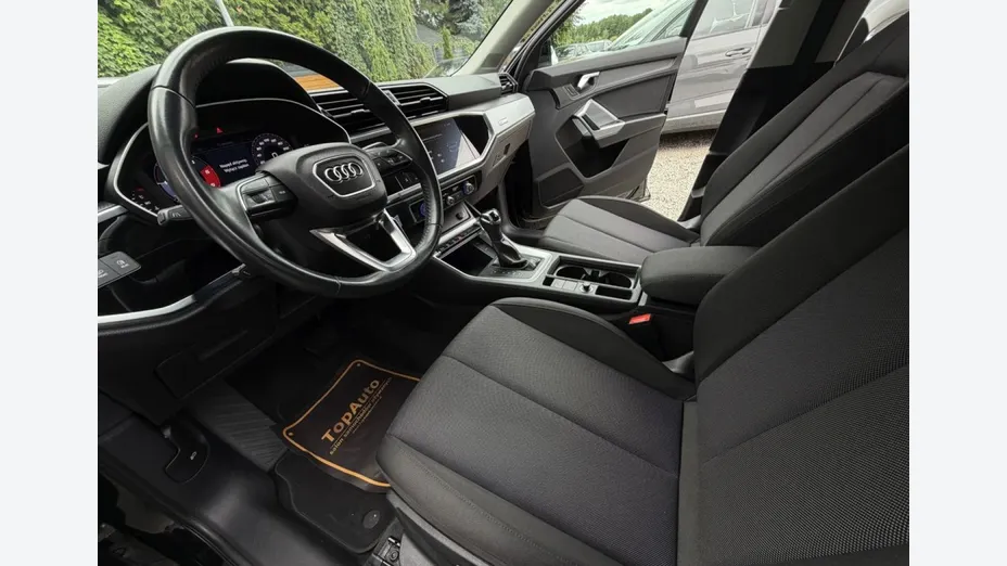 AUDI Q3 Sportback -