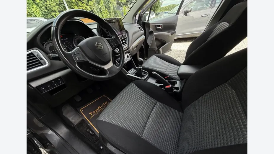 SUZUKI SX4 -