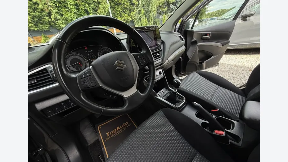 SUZUKI SX4 -