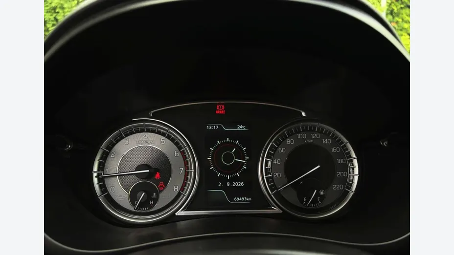 SUZUKI SX4 -