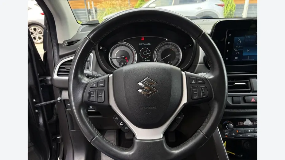 SUZUKI SX4 -