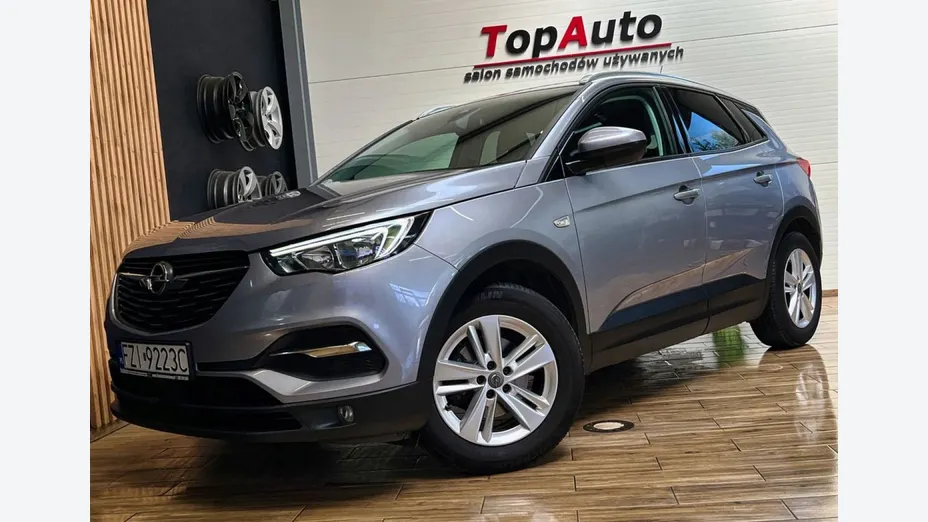 OPEL Grandland X -