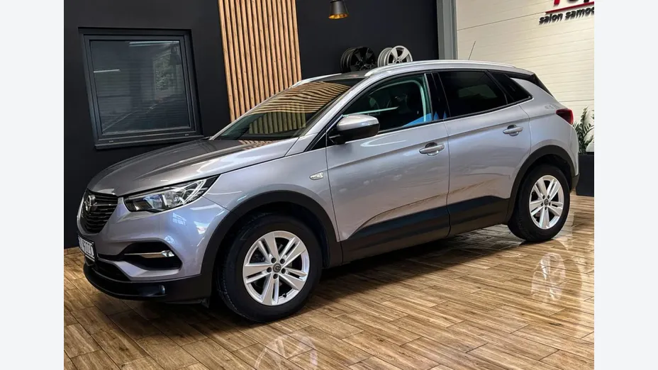 OPEL Grandland X -