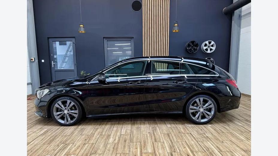 MERCEDES-BENZ CLA -