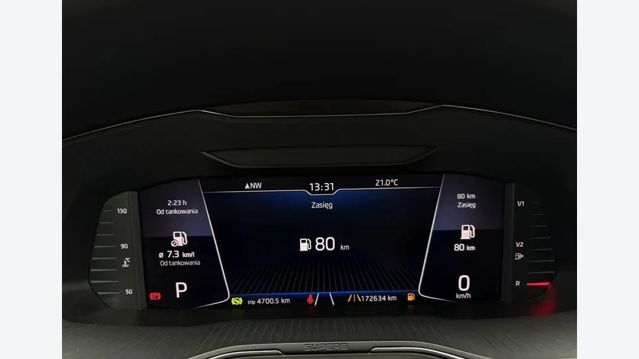 SKODA Superb -