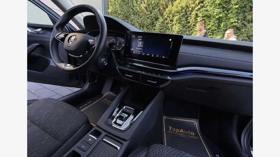 SKODA Octavia -
