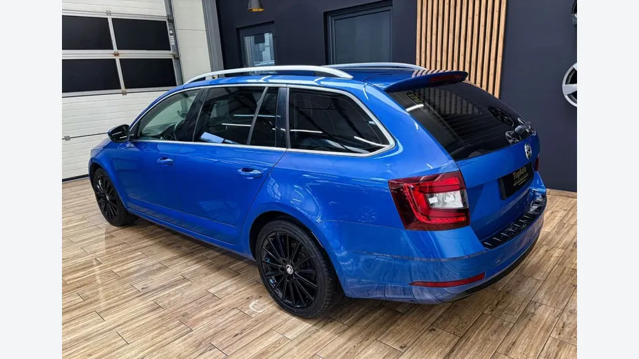 SKODA Octavia -