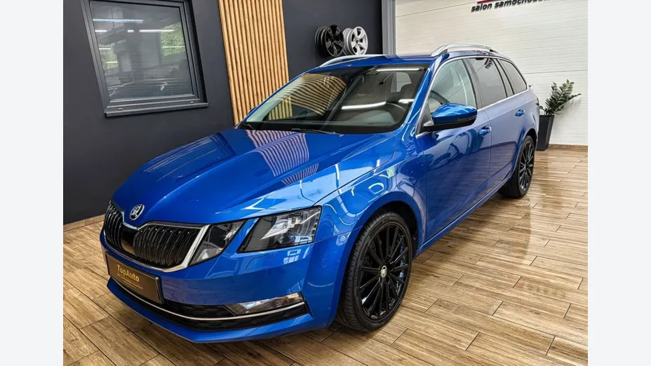 SKODA Octavia -