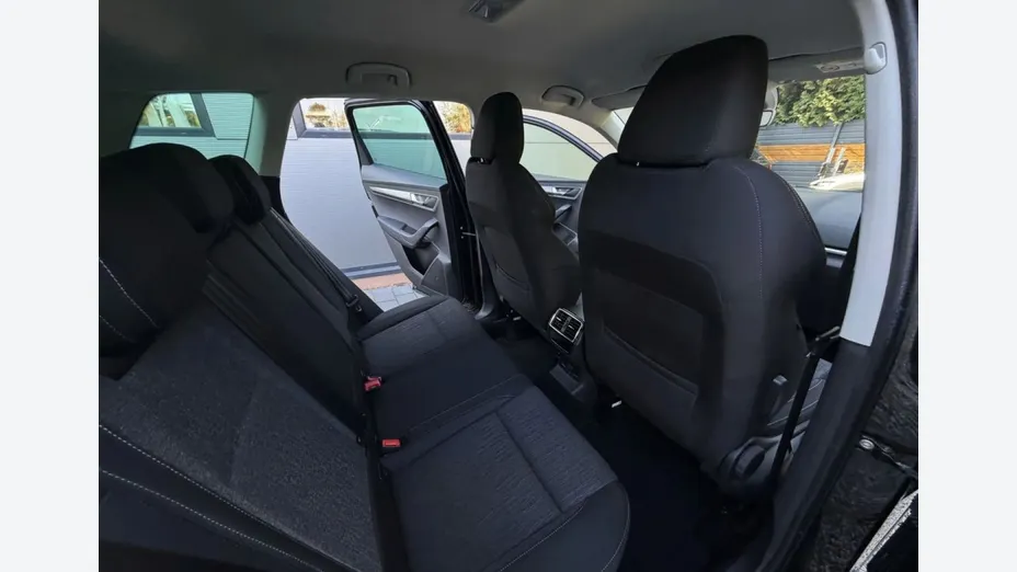 SKODA Karoq -