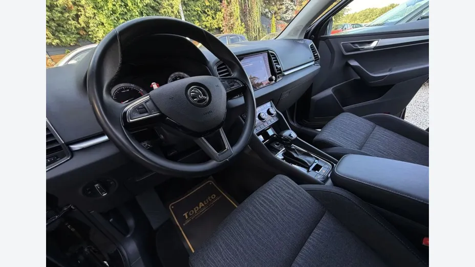 SKODA Karoq -